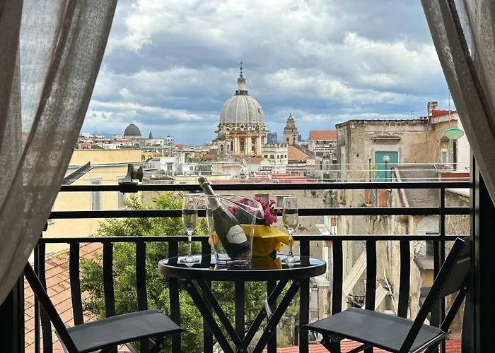 Il Balcone Su Napoli Antica